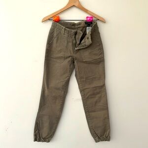 Cargo green pants